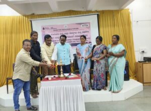 ಗೋಕಾಕ:ಮರು ಸಮೀಕ್ಷೆಯಲ್ಲಿ ಯಾರು ಹೊರಗುಳಿಯದಂತೆ  ನಿಗ್ಹಾ ವಹಿಸಿ : ಸಿಡಿಪಿಓ ಡಿ.ಎಸ್.ಕೂಡವಕ್ಕಲಿಗ